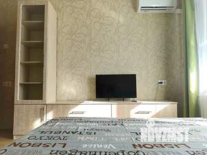 1-к квартира, посуточно, 42м2, 7/10 этаж