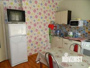 1-к квартира, посуточно, 38м2, 3/10 этаж