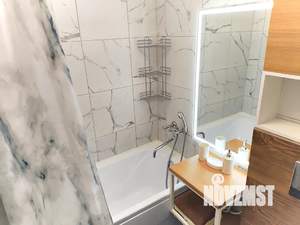 2-к квартира, посуточно, 42м2, 2/5 этаж