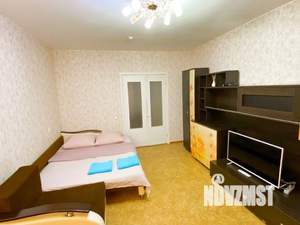 1-к квартира, посуточно, 60м2, 1/1 этаж