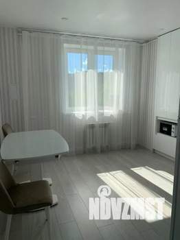 1-к квартира, посуточно, 42м2, 4/10 этаж