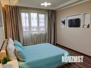 1-к квартира, посуточно, 40м2, 15/16 этаж