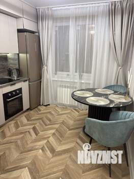 1-к квартира, посуточно, 38м2, 2/14 этаж