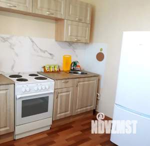 1-к квартира, посуточно, 42м2, 6/12 этаж