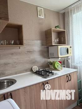 1-к квартира, посуточно, 38м2, 5/5 этаж