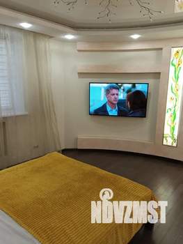 1-к квартира, посуточно, 65м2, 4/10 этаж