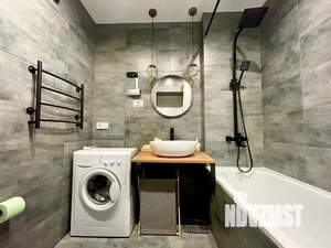 Студия квартира, посуточно, 43м2, 8/20 этаж