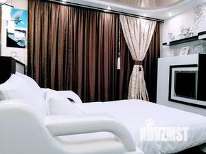 Студия квартира, посуточно, 40м2, 8/9 этаж