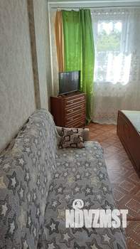 Студия квартира, посуточно, 30м2, 3/17 этаж