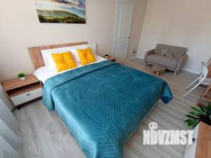 1-к квартира, посуточно, 41м2, 4/10 этаж