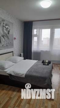 1-к квартира, посуточно, 40м2, 7/10 этаж