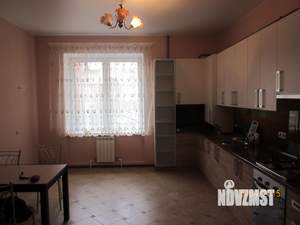 3-к квартира, на длительный срок, 100м2, 3/7 этаж