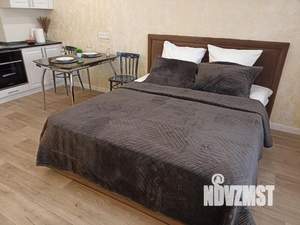 Студия квартира, посуточно, 31м2, 2/18 этаж