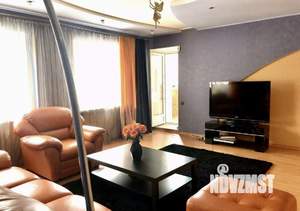 3-к квартира, на длительный срок, 130м2, 3/6 этаж