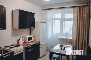 1-к квартира, посуточно, 37м2, 8/12 этаж