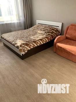 1-к квартира, посуточно, 38м2, 8/10 этаж