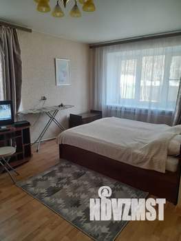 1-к квартира, посуточно, 32м2, 1/5 этаж