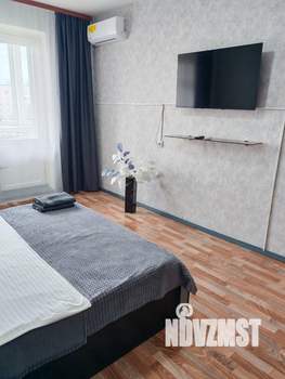 1-к квартира, посуточно, 38м2, 7/10 этаж