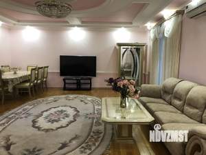 4-к квартира, на длительный срок, 157м2, 2/5 этаж