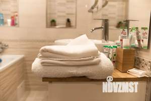 Студия квартира, посуточно, 31м2, 4/21 этаж