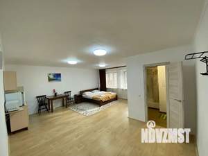 1-к квартира, посуточно, 40м2, 1/10 этаж