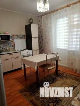 1-к квартира, посуточно, 38м2, 3/10 этаж