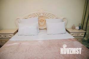 2-к квартира, посуточно, 55м2, 1/1 этаж