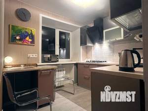 2-к квартира, посуточно, 41м2, 3/5 этаж