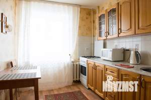 1-к квартира, посуточно, 40м2, 4/9 этаж