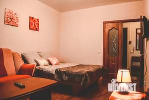 1-к квартира, посуточно, 37м2, 8/12 этаж