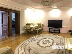 4-к квартира, на длительный срок, 157м2, 2/5 этаж