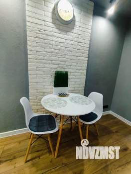 Студия квартира, посуточно, 30м2, 10/19 этаж