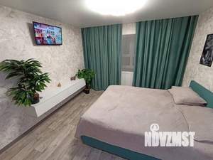 Студия квартира, посуточно, 31м2, 2/18 этаж