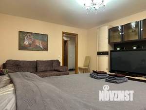 1-к квартира, посуточно, 50м2, 2/11 этаж