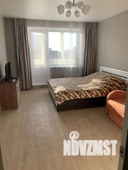 1-к квартира, посуточно, 38м2, 8/10 этаж