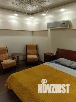 1-к квартира, посуточно, 65м2, 4/10 этаж