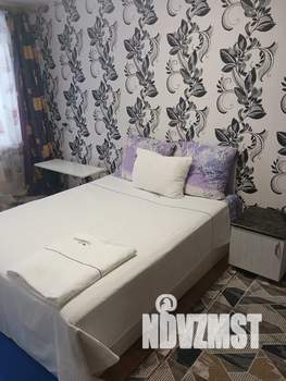 1-к квартира, посуточно, 40м2, 2/5 этаж