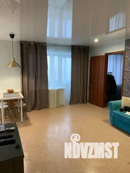 2-к квартира, посуточно, 42м2, 3/5 этаж