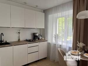 Студия квартира, посуточно, 30м2, 1/5 этаж