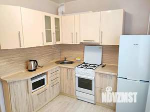 1-к квартира, посуточно, 42м2, 1/9 этаж