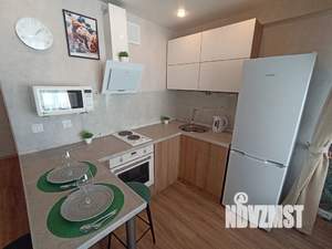 Студия квартира, посуточно, 32м2, 13/18 этаж