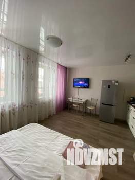 Студия квартира, посуточно, 30м2, 3/3 этаж