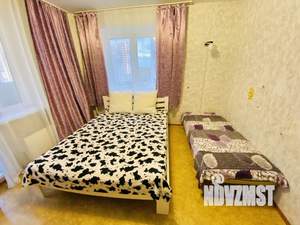 1-к квартира, посуточно, 60м2, 1/1 этаж