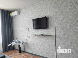 1-к квартира, посуточно, 38м2, 7/10 этаж