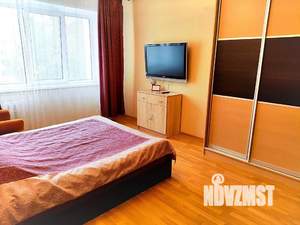 1-к квартира, посуточно, 42м2, 1/1 этаж