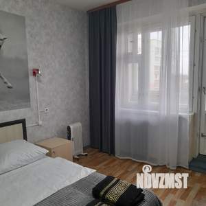 1-к квартира, посуточно, 46м2, 7/10 этаж
