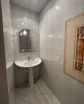 4-к квартира, на длительный срок, 140м2, 3/5 этаж