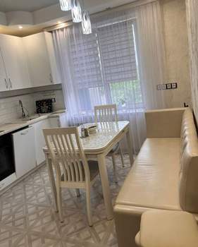 3-к квартира, на длительный срок, 110м2, 4/17 этаж