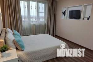 1-к квартира, посуточно, 40м2, 15/16 этаж