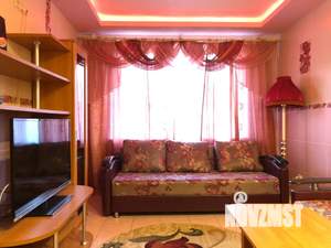 2-к квартира, посуточно, 42м2, 1/5 этаж